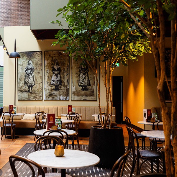 City hotel Gouda - restaurant plant