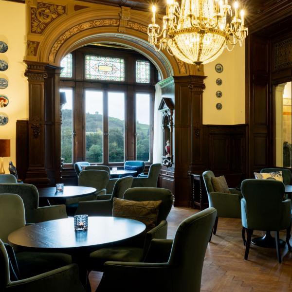Schloss Lieser diner ronde tafels