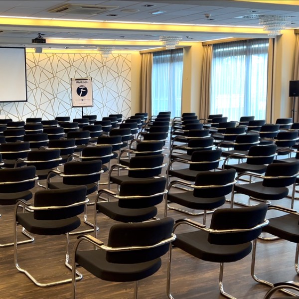 5. Leidschendam-Interieur-Zalen-Central Park