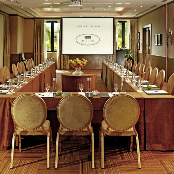 Grande Real Villa Italia Meetingroom3