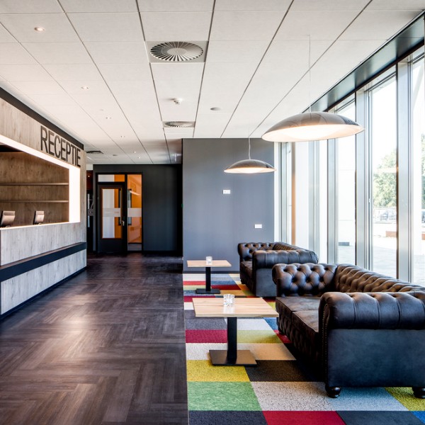 5. Oss-Interieur-Receptie_001