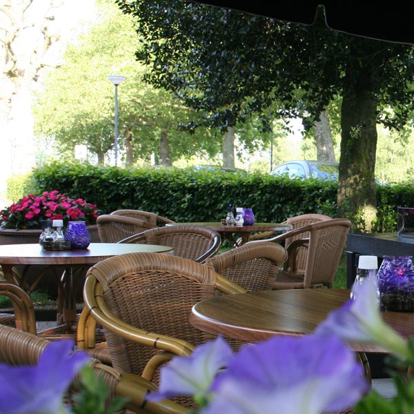 Waalwijk - Terras 2