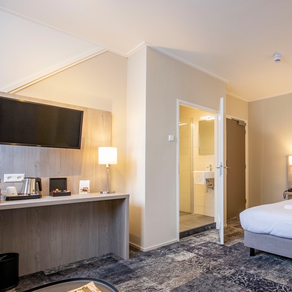 5. Huis te Eerbeek - Hotelkamer