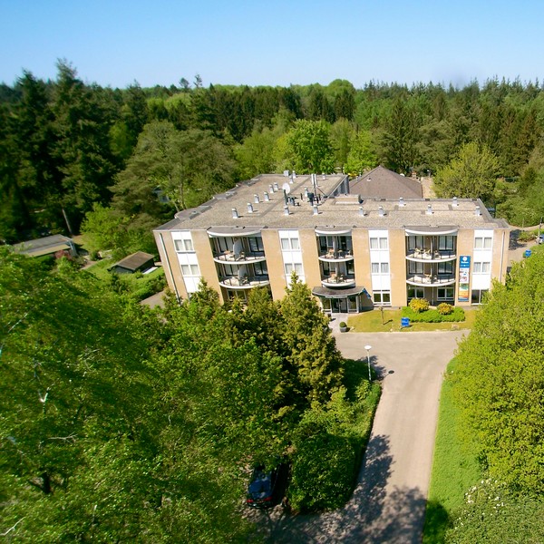 Fletcher Hotel-Restaurant De Eese-Giethoorn - Pand