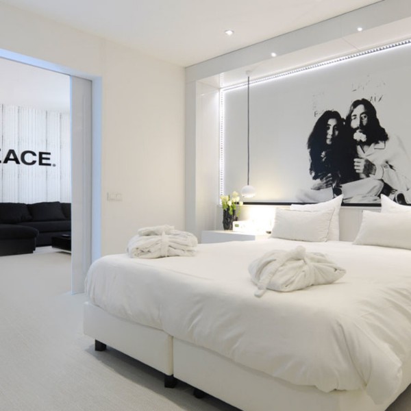 VdV Hotel Brugge-Oostkamp - Yoko Ono Suite