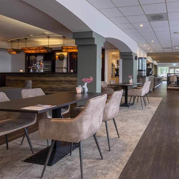 2. Rooland restaurant