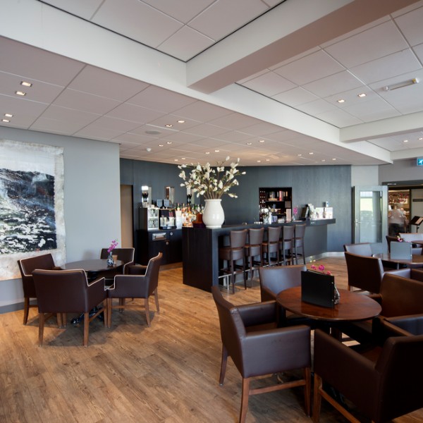 8. Hellendoorn-Interieur-Lounge 1