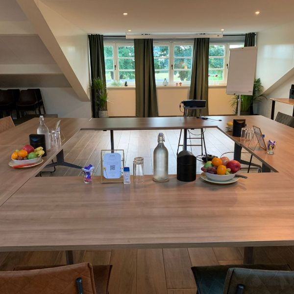 Theehuis 't Groeneveld - Carré opstelling