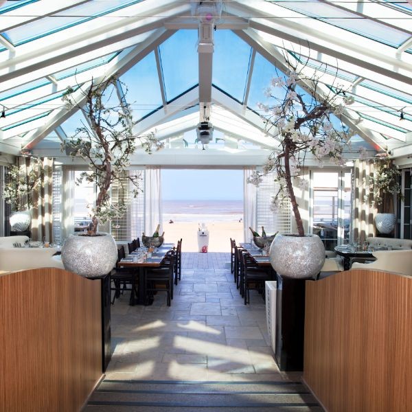 4. Beachclub O. uitzicht 1