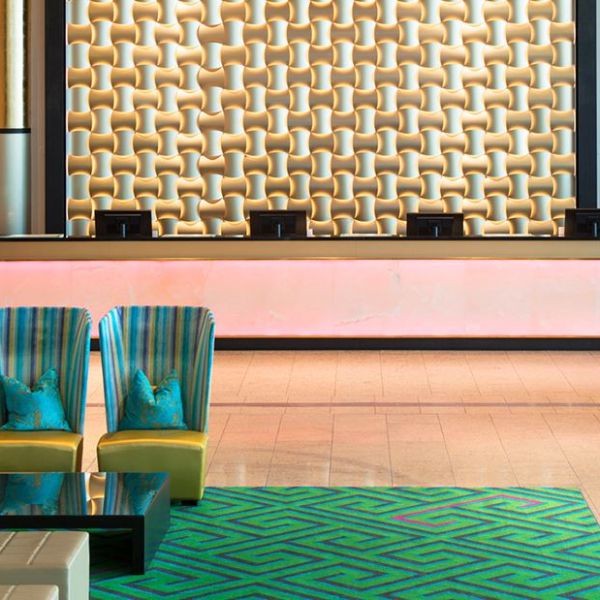 3. Thon Hotel Opera - Reception.jpg