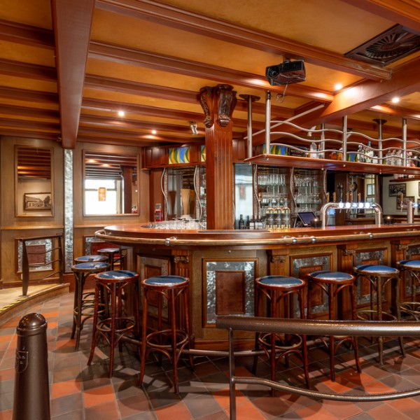 8. Korenbeurs-Interieur-Bistro Taverne-4.png