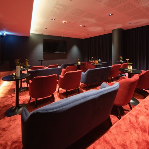 10. Van der Valk Schiedam - bioscoopzaal