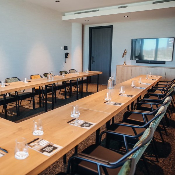 5. Van der Valk Schiedam - zaal Kameel.png