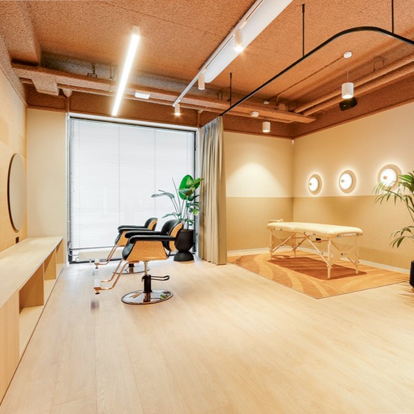 14. HNK Sloterdijk-Wellness-massage-en-stoelen