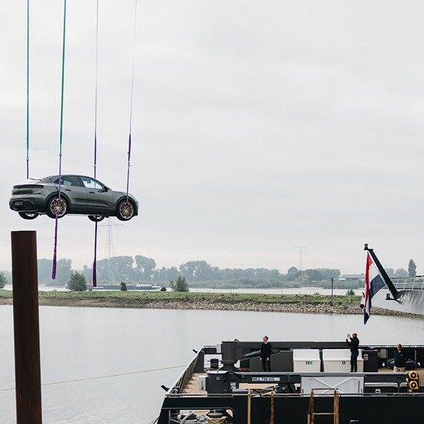 6. Porche-productlancering-auto-car-launch