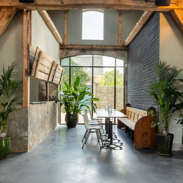 3. Stal den Eijck  bar