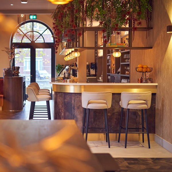 12. Hotel The Yard bar