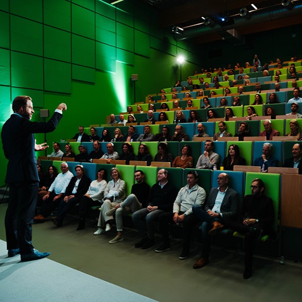 4. Bo-foto-auditorium-3
