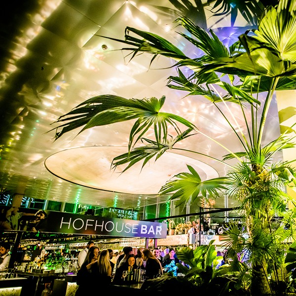 Hofhouse - zaal groen