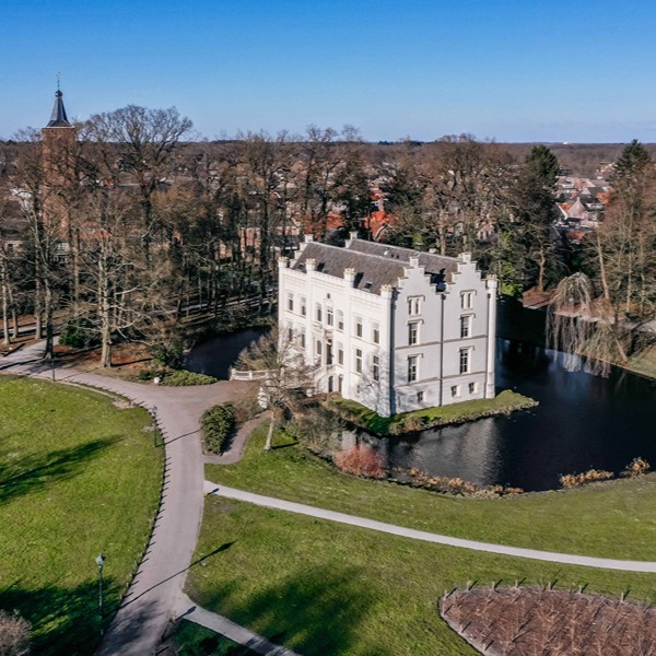 Huis Scherpenzeel - Luchtfoto