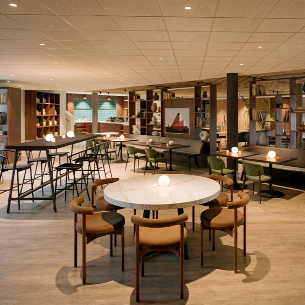 Postillion hotel Breda Biesbosch - restaurant ronde tafel