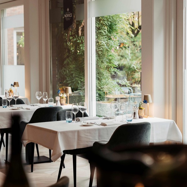 Leerhotel - Restaurant