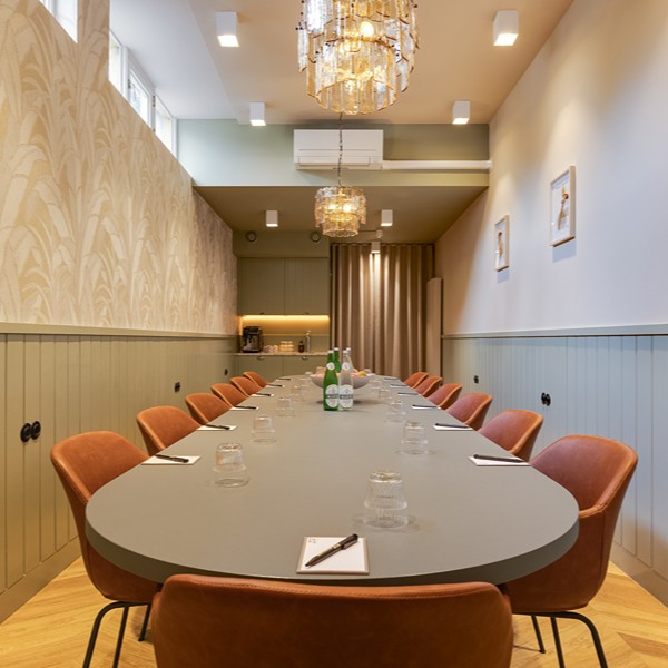 The Bridge - boardroom ingezoomd
