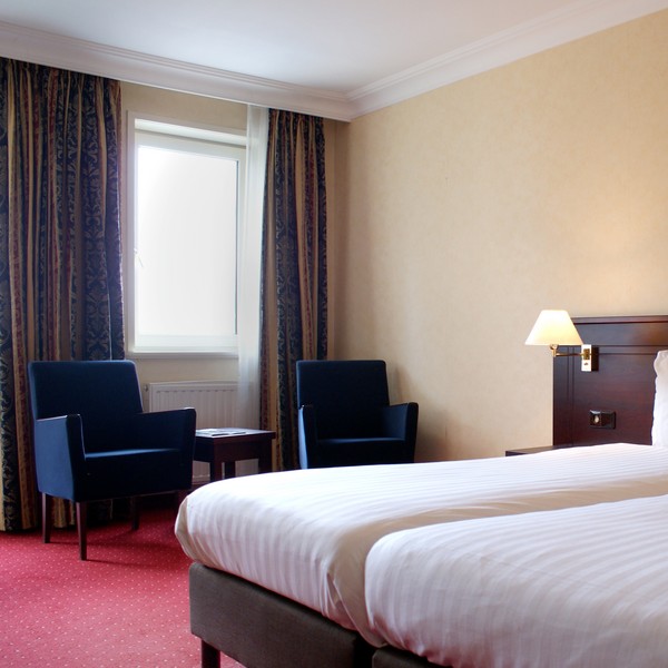 Dikke van Dale - Hotelkamer