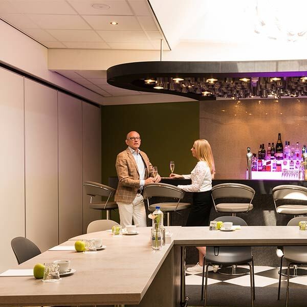 Weert - Zaal bar
