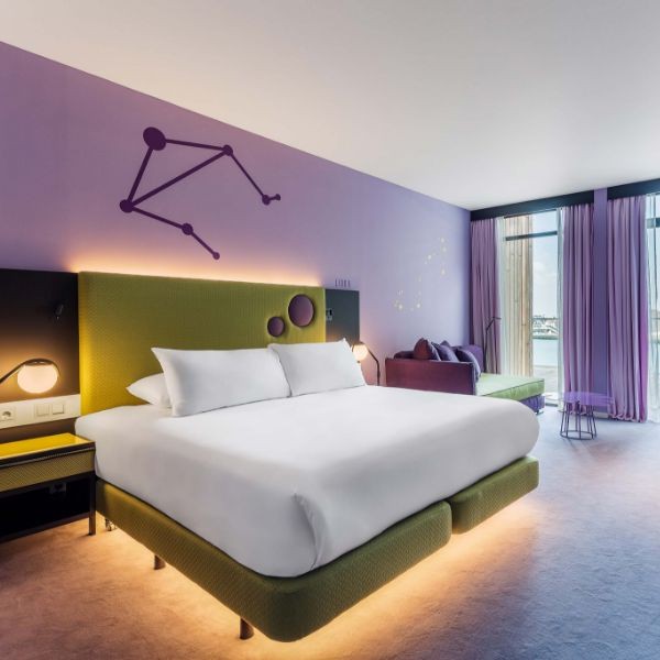 14. Room Mate Bruno - Hotelkamer
