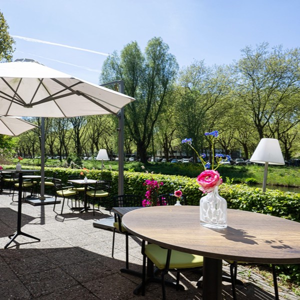 Rosarium Amstelpark - Terras 2
