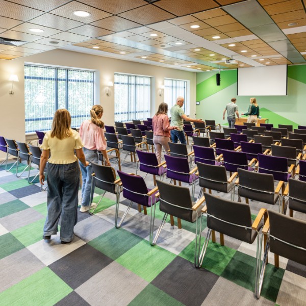 Aristo Eindhoven - Theateropstelling presentatie