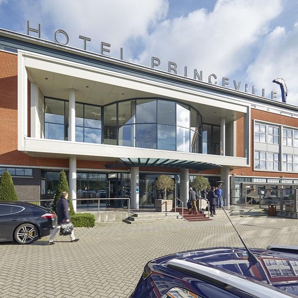 Van der Valk hotel Princeville Breda aanzicht