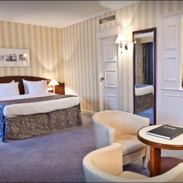 Le Châtelain hotelkamer