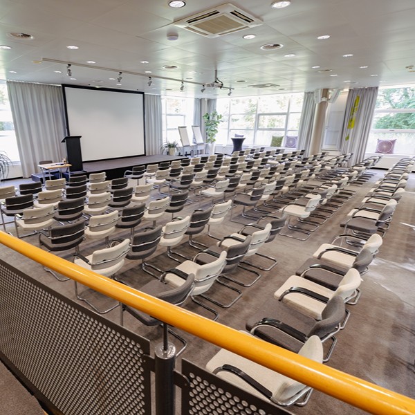 Planetarium - theaterzaal boven
