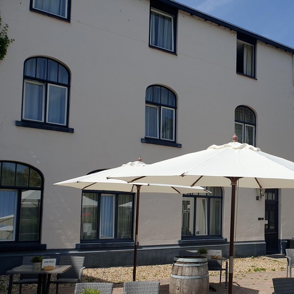 Fletcher Hotel-Restaurant De Geulvallei - Terras