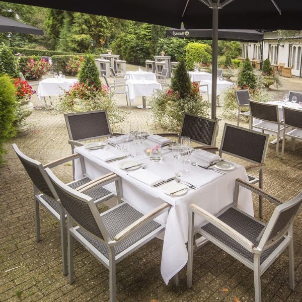 7. Fletcher Hotel-Restaurant Klein Zwitserland terras