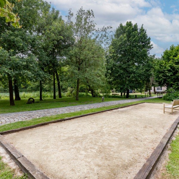 15. Chateau De Raay-Exterieur-Jeu de Boules _114 (1).png