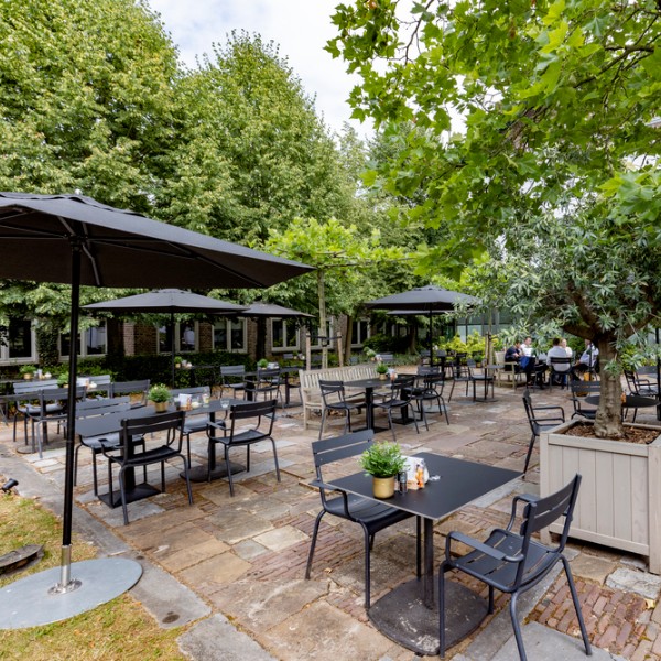5. Chateau De Raay-Exterieur-Terras _127.png