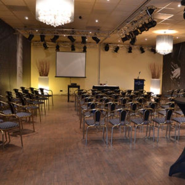 2. zaal-heiloo-