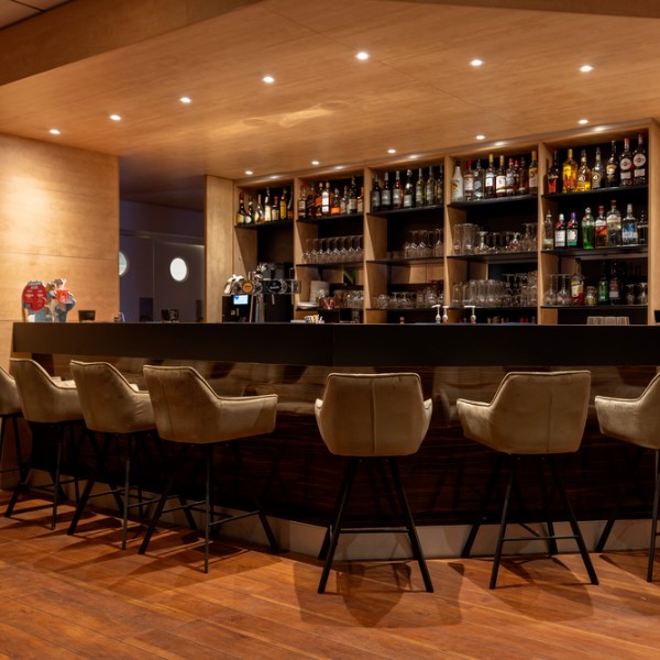 7. Langewold-Interieur-Bar_43