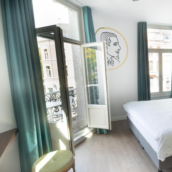 Großes Doppelzimmer Alex Maastricht.jpg